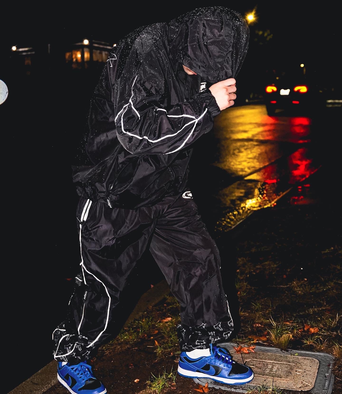 Reflective deals windbreaker pants