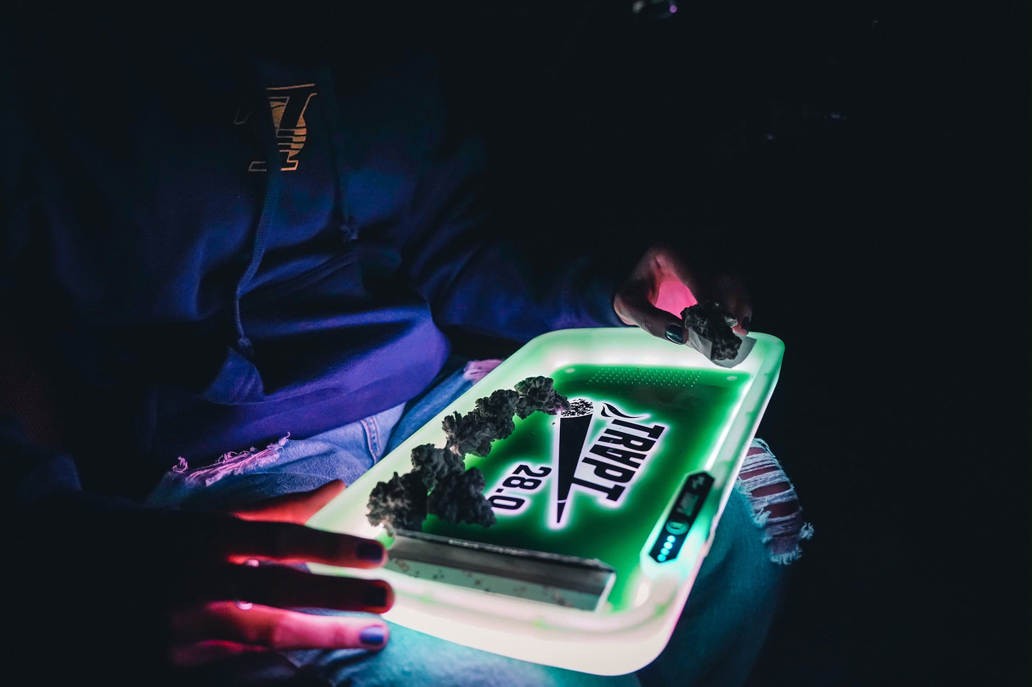 Trvpt28Geez LED Rolling Tray